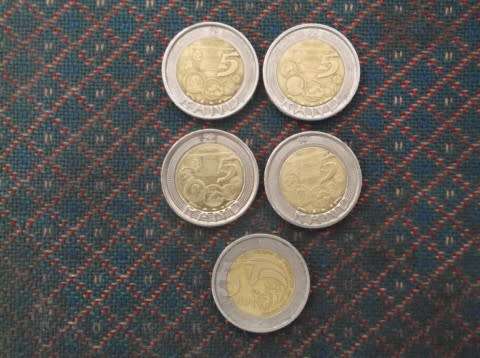 COINS : SOUTH AFRICAN R5 - 2011 SARB AND 2014 20 YEARS OF FREEDOM  ( 5 COINS )